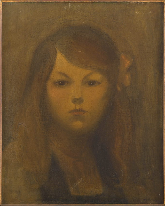 Portrait de jeune fille de face